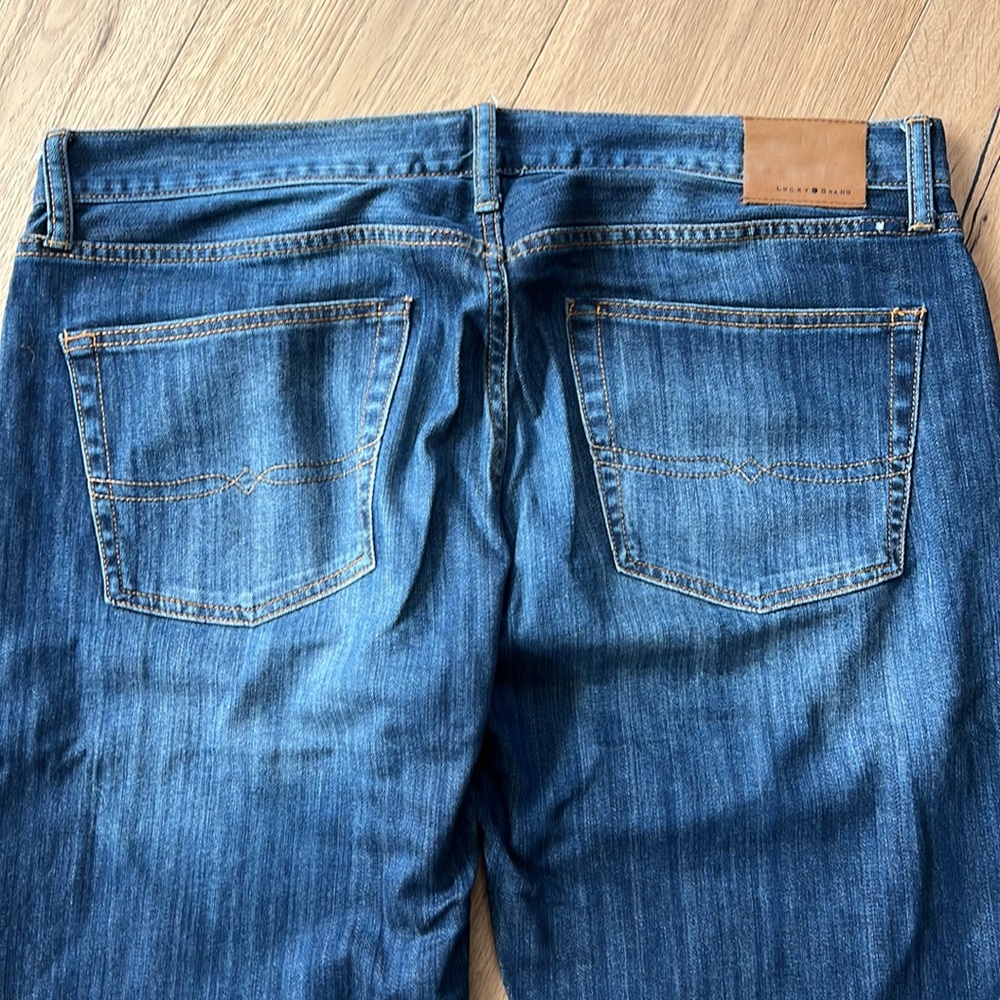 Lucky Jeans - Picture 8 of 8